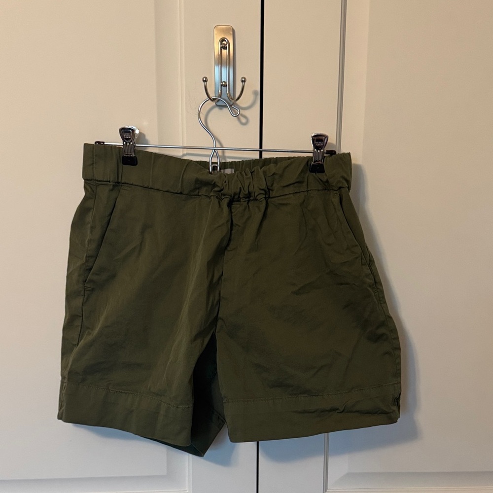 Everlane Women's Olive Green Shorts
